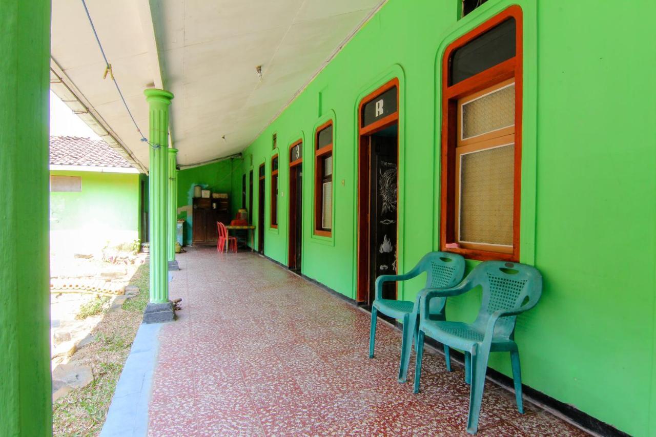 Losmen Melati Hotel Bantul Luaran gambar